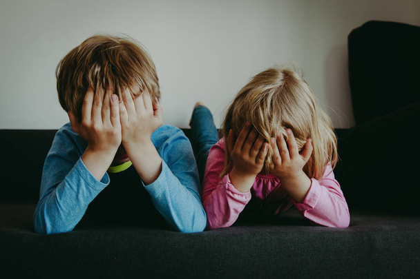 crying sad kids, stress and depression. abuse - Zdjęcie, obraz