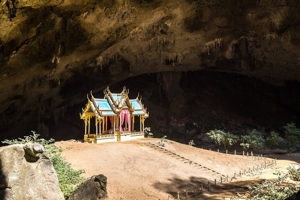 Royal pavilion in Phraya Nakorn cave, National Park Khao Sam Roi Yot, Thailand in a summer day - Фото, зображення