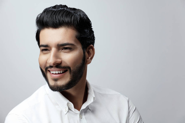 Hair And Beard. Beautiful Smiling Man With Hair Style - Foto, imagen