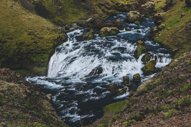 festői kilátással a gyönyörű Skoga folyó átfolyik a Felvidéken, Izland - Fotó, kép