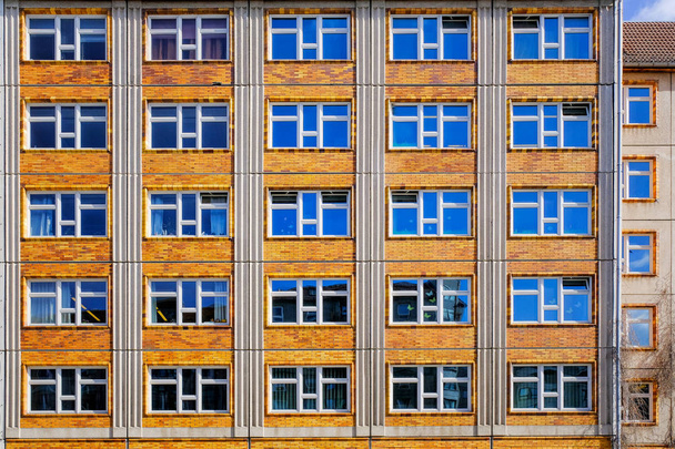 Vintage ev cephe windows desen, Berlin Almanya - Fotoğraf, Görsel