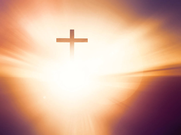 日の出はりつけのイエス ・ キリスト キリスト誕生死復活の Concepttomb 空 - 写真・画像