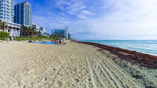Miami Beach in Florida con appartamenti di lusso e corsi d'acqua
 - Foto, immagini