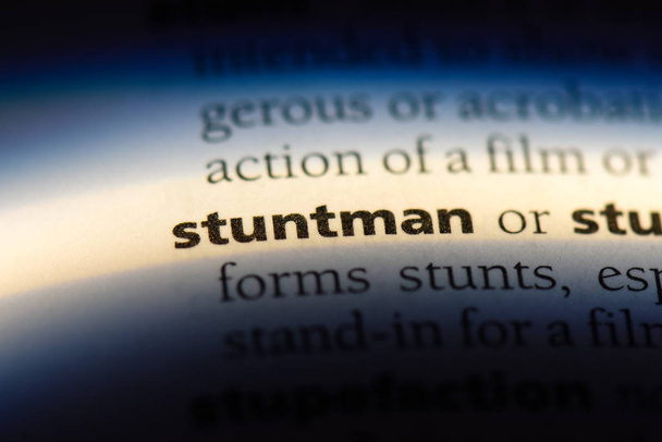 Stuntman Word en un diccionario. concepto stuntman
. - Foto, imagen