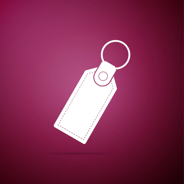 rechteckiger Schlüsselanhänger mit Ring für Schlüsselsymbol isoliert auf lila Hintergrund. flache Bauweise. Vektorillustration - Vektor, Bild