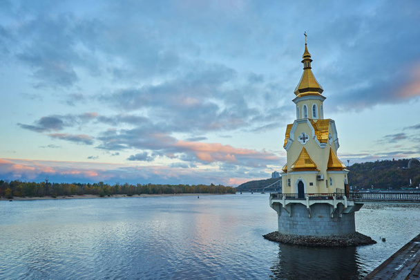 View of Dnieper river in Kiev, Ukraine - Foto, immagini