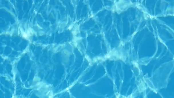 Arty zwembad achtergrond opvallend met haar golven kristallijne en iriserende een verbazingwekkend uitzicht op slingerende hemel bluewaters in een pool met glinsterende golvende lijnen vormgeven van een ontspannen en vrolijke achtergrond.  - Video