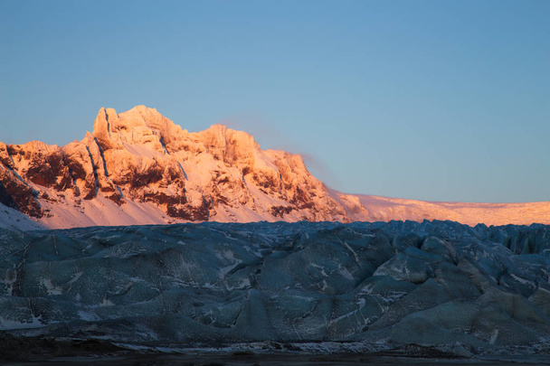 Günbatımı üzerinde Vatnajokull buzul Skaftafell Np, İzlanda - Fotoğraf, Görsel