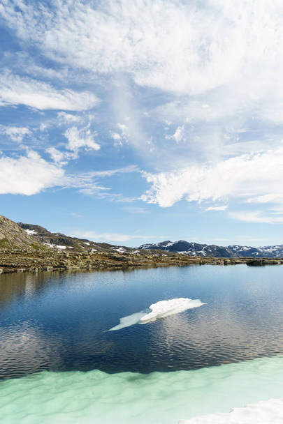 Moutains and lake near Trolltunga, Hordaland, Norway  - Foto, imagen