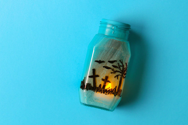 Handicraft from a jar. The concept for Halloween. DIY - Foto, Imagen