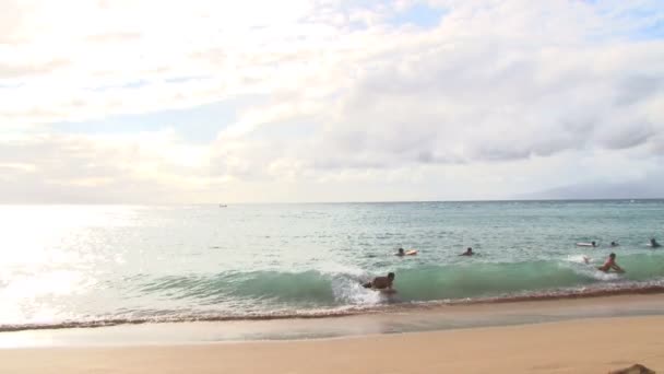bañarse en el océano
 - Metraje, vídeo