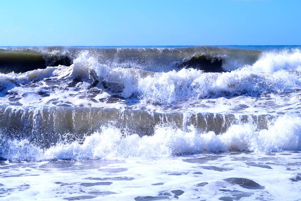 Κύματα της Μεσογείου - Φωτογραφία, εικόνα