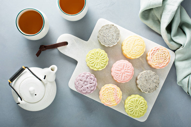 Snow skin sweet and savory traditional Chinese mooncakes - Foto, Bild