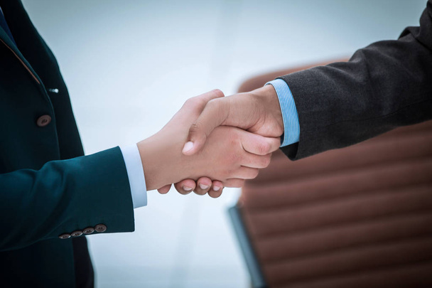 confident handshake business partners. the concept of partnership. - Foto, immagini