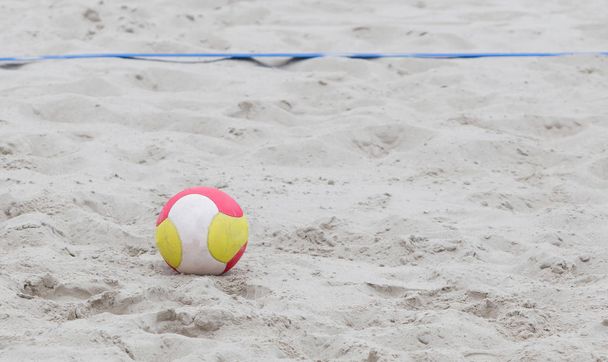 Detalhe de um jogo de vôlei de praia, a bola - Foto, Imagem