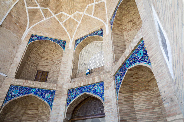 Madrasah Barak Khan. Hast Imam Square (Hazrati Imam) es un centro religioso de Taskent
. - Foto, imagen
