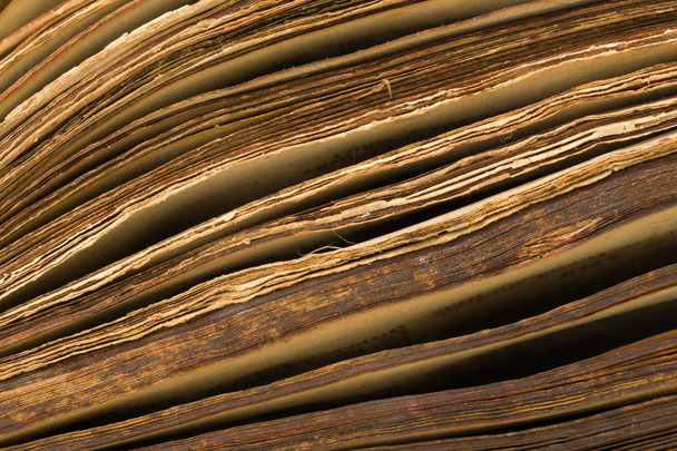 Side view on the edge of a medieval book of over 300 years old - Foto, immagini