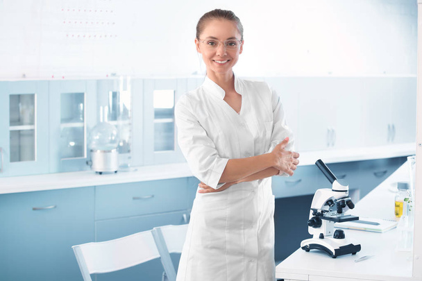 Female scientist in laboratory - Photo, Image