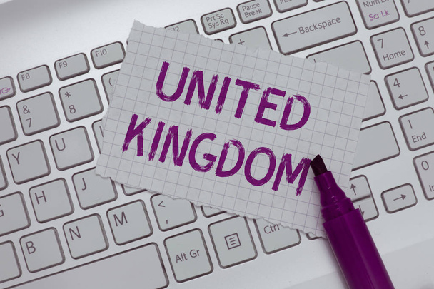 Conceptual hand writing showing United Kingdom. Texto de la foto comercial País insular situado frente a la costa noroeste de Europa
 - Foto, Imagen