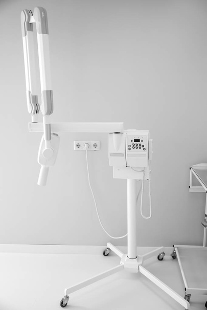 Modern x-ray birimi dişçi ofisinde - Fotoğraf, Görsel