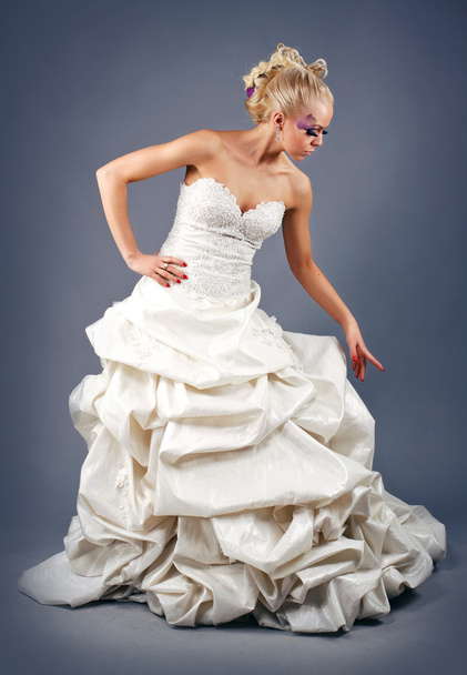 model in a wedding dress - Фото, зображення