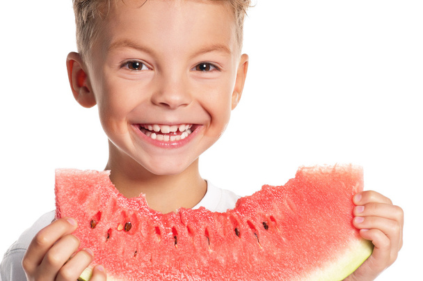 Boy with watermelon - Foto, afbeelding