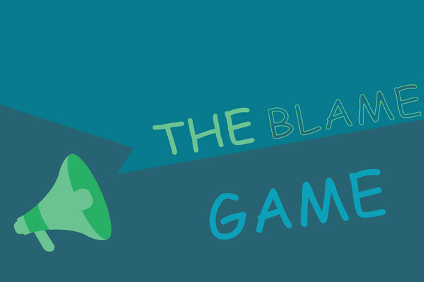 Scrivere una nota che mostra The Blame Game. Una situazione in cui le persone cercano di incolparsi a vicenda
 - Foto, immagini