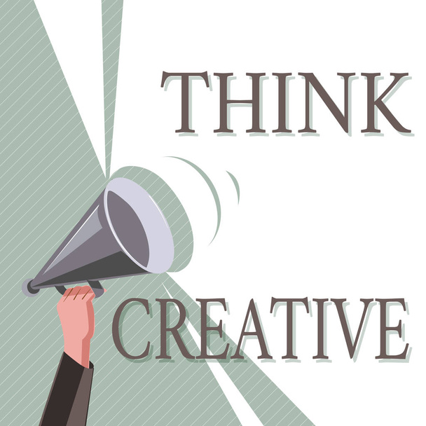 Schrijfbriefje met Think Creative. Zakelijke foto presentatie De mogelijkheid om patronen die niet duidelijk waarnemen - Foto, afbeelding