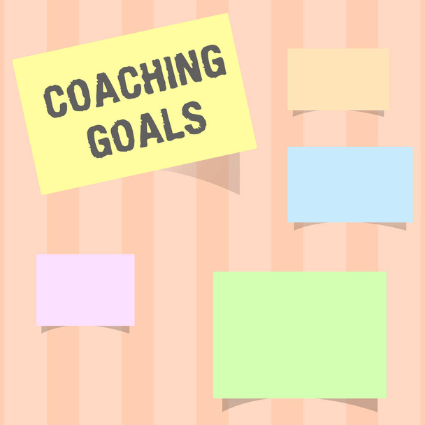 Handschriftlicher Text Coaching Goals. Konzept "Empowerment" ermutigt Einzelne, Verantwortung zu übernehmen - Foto, Bild