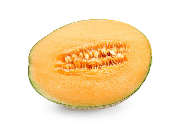 Die Hälfte der süßen reifen Melone auf weißem Hintergrund - Foto, Bild