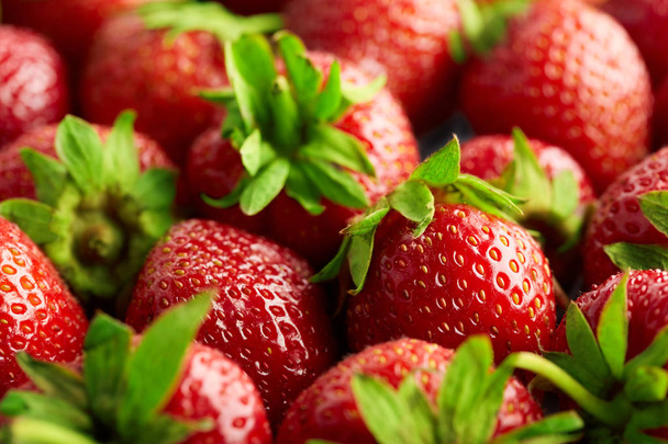 Fresh red strawberry. Summer berries. The concept of healthy eating. - Zdjęcie, obraz