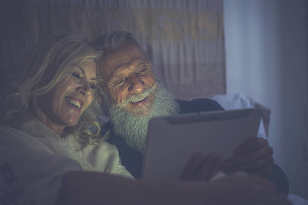 Senior couple lifestyle moments at home - Foto, imagen