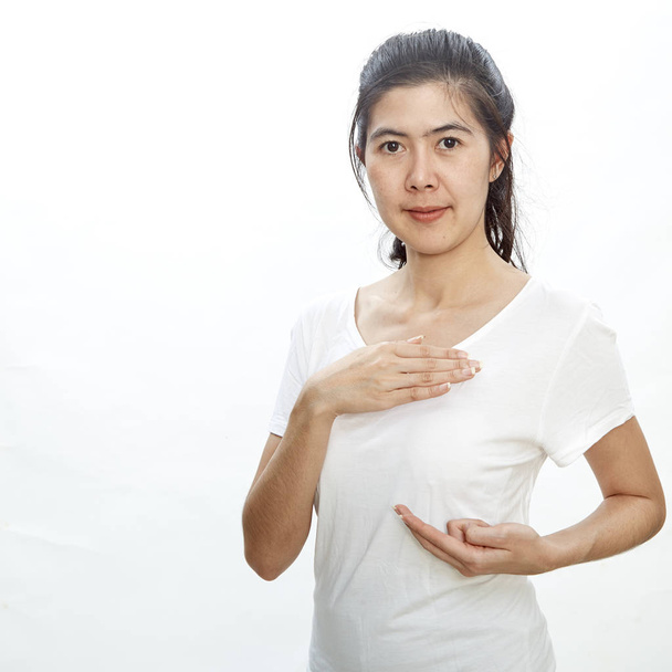 Mujeres asiáticas Cáncer de mama autocontrol estilo de vida saludable niña autoconciencia médica, concepto de prevención del cáncer
 - Foto, Imagen