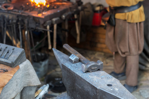 Lži kladivo na kovadlinu kovářský Workshop - Fotografie, Obrázek