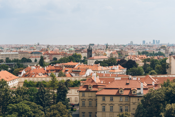 belle prague vieille ville paysage urbain avec architecture ancienne, prague, République tchèque
  - Photo, image