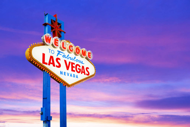 tabuleta com inscrição Bem-vindo ao Fabuloso Las Vegas
 - Foto, Imagem