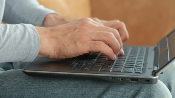 blogger social media man hands type laptop - Video