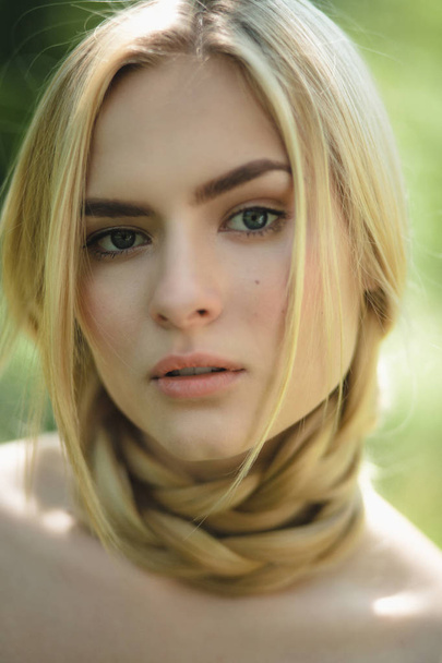 Close up portrait of blond woman. - Foto, afbeelding
