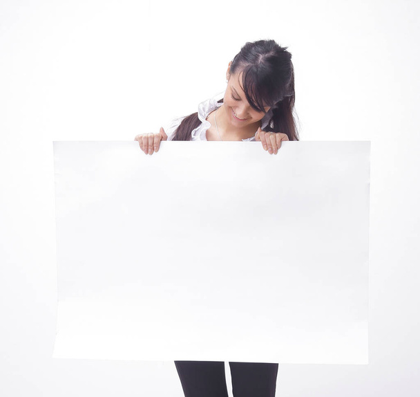 gyönyörű fiatal üzleti nő találat üres banner. - Fotó, kép