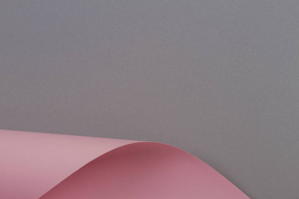 Абстрактная геометрическая форма серый и розовый цвет бумаги фон
 - Фото, изображение