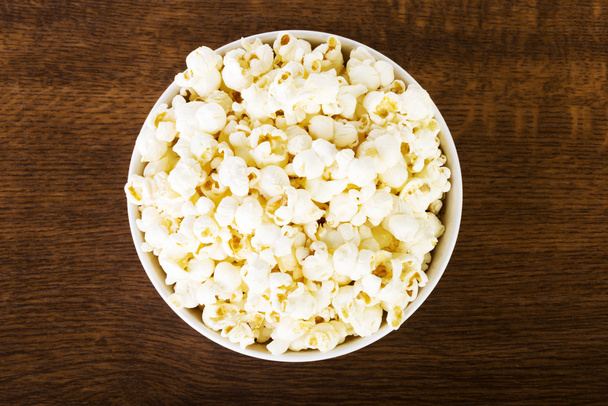 Popcorn in bowl - Фото, зображення
