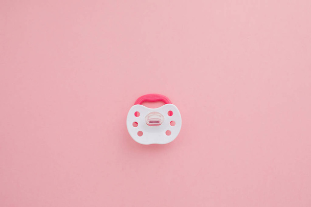 Baby silicone pacifier in pink color - Foto, Imagem