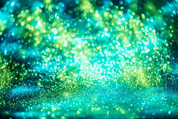 Bokeh-Glitter Bunt verschwommener abstrakter Hintergrund für Geburtstag, Jubiläum, Hochzeit, Silvester oder Weihnachten. - Foto, Bild