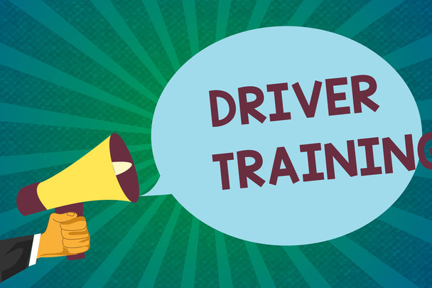 Word tekst intoetsen Driver Training. Businessconcept voor bereidt een nieuwe stuurprogramma voor het verkrijgen een rijbewijs - Foto, afbeelding
