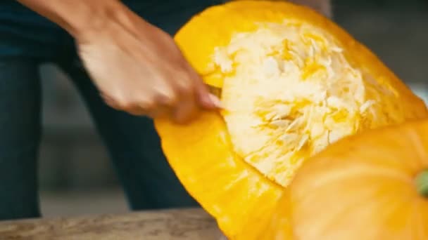 Making of halloween pumpkin - Filmmaterial, Video