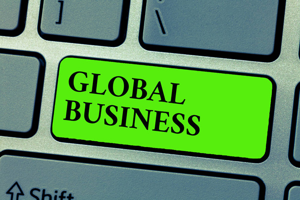 Ecriture conceptuelle montrant Global Business. Texte de la photo d'affaires Système commercial et d'affaires d'une entreprise dans le monde entier
 - Photo, image