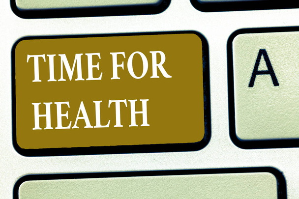 Textzeichen, das Zeit für Gesundheit anzeigt. konzeptionelles Foto ermutigt jemanden, sich gesund zu ernähren Sport treiben - Foto, Bild