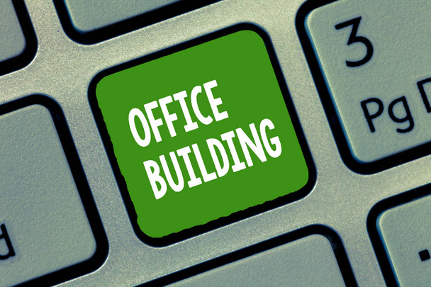 Написання тексту Office Building. Концепція, що означає Комерційні будівлі використовуються в комерційних цілях
 - Фото, зображення