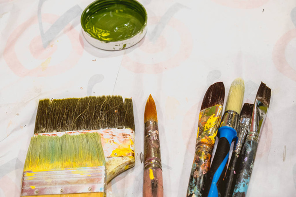 Painting and brushes for graffiti - Foto, Imagem