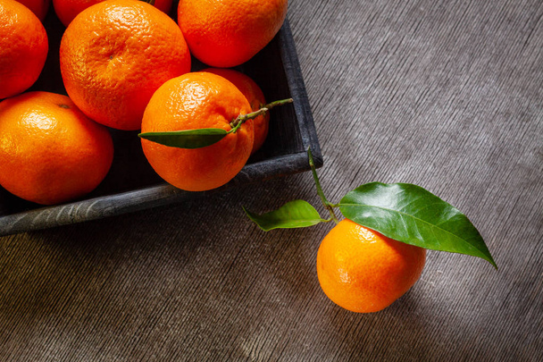 Verse sappige clementine mandarijnen, winterfruit.  - Foto, afbeelding